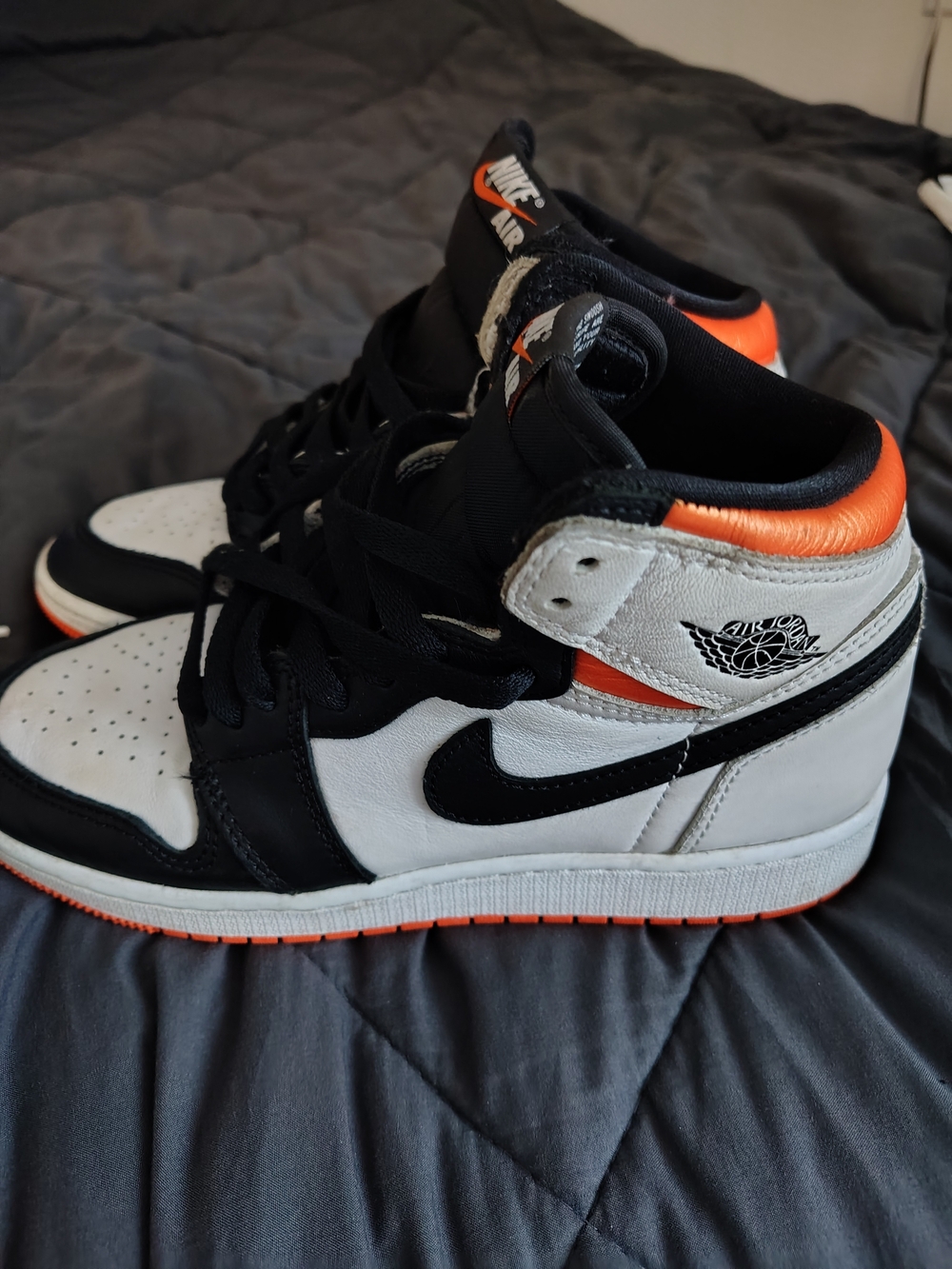 Nike Kids Air Jordan 1 Mid - White/Black/Orange